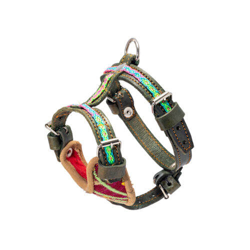 Pechera artesanal para mascota